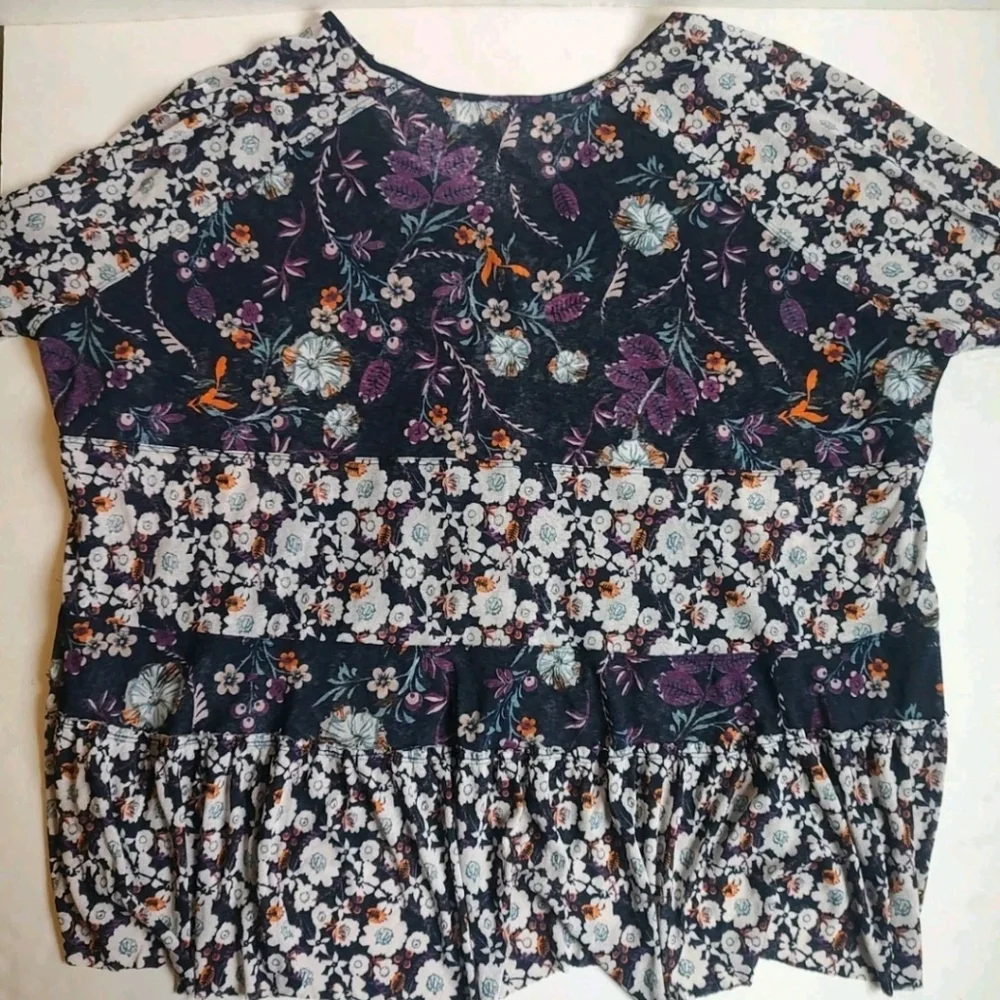 Free People Isabelle Floral Tunic Top Oversized White Blue Purple Blouse S - Picture 12 of 16